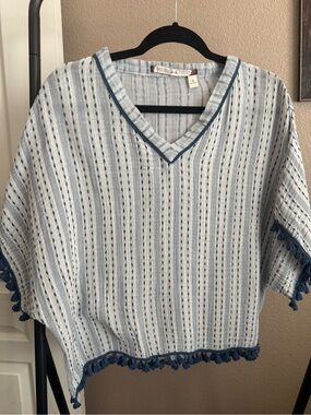 Chelsea & Violet White and Blue Striped V-Neck Tassel Tunic